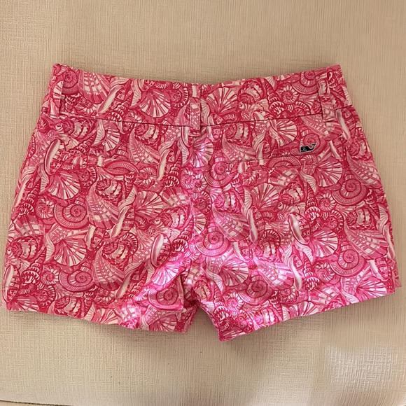 Pink and white shell shorts - Picture 2 of 3